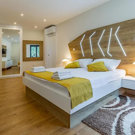 Διαμέρισμα Cozy In *
