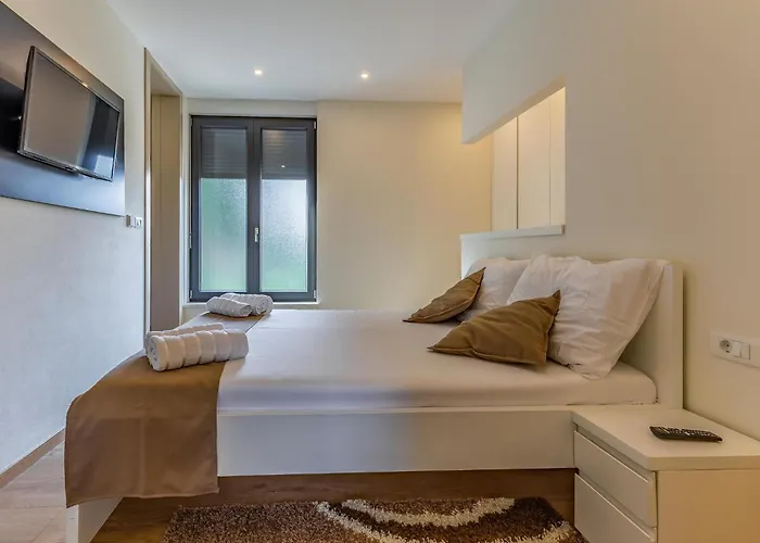 Апартаменты Cozy In Пула