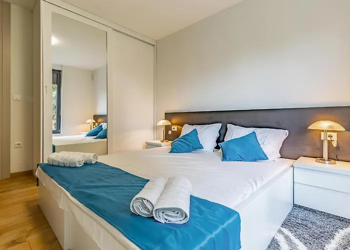 Апартаменты Cozy In Пула