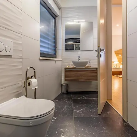 Cozy Apartment In Pula